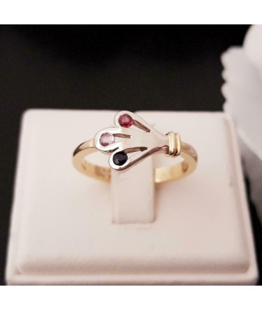 Ring ~ Gouden bicolor (wit- & geelgoud) 14 karaats design ring met Roze saffier, blauwe Saffier en Robijn