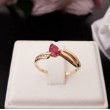 Ring ~ RUBIA Gouden 18 karaats ring met robijn & Diamant.